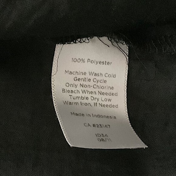 Talbots Petites - Classic  Black Blouse, 3/4 sleeve, Size 12P, 100% Polyester - Picture 10 of 13